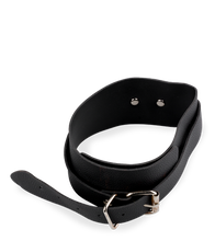 Load image into Gallery viewer, 8-teiliges BDSM-Set aus Kunstleder mit Nieten