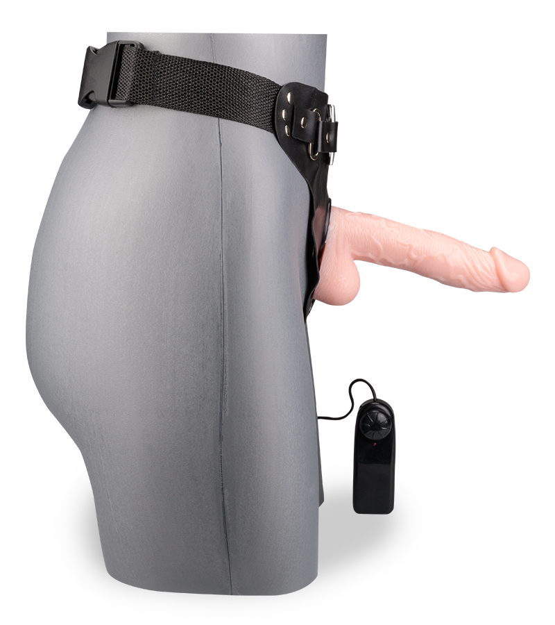 Abnehmbarer Umschnalldildo mit Fernbedienung