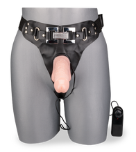 Load image into Gallery viewer, Abnehmbarer Umschnalldildo mit Fernbedienung