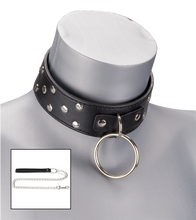 Load image into Gallery viewer, BDSM-Halsband mit Flachnieten, O-Ring und Leine