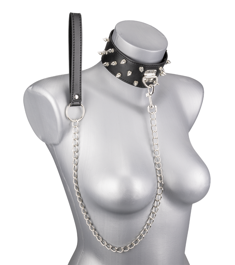 BDSM-Halsband mit Killernieten und Kette