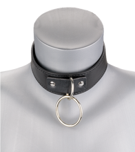 Load image into Gallery viewer, BDSM-Halsband mit O-Ring und Kette