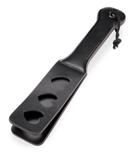 Load image into Gallery viewer, BDSM-Paddle aus Kunstleder mit Herzen