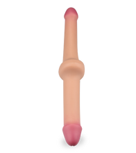 Load image into Gallery viewer, Doppeldildo für doppelte Lust