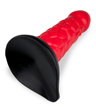 Load image into Gallery viewer, Dragon Dildo mit Schuppen und Saugnapf 18,5 cm