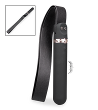Load image into Gallery viewer, Gürtel-Flogger mit vibrierendem Griff