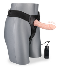 Load image into Gallery viewer, Hohler hautfarbener Umschnall-Vibrator Sascha