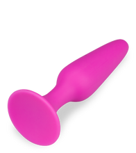 Load image into Gallery viewer, Konischer Buttplug mit Saugfuß
