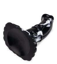 Load image into Gallery viewer, Pferdedildo mit Saugnapf Paso Fino