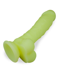 Load image into Gallery viewer, Phosphoreszierender Saugnapf-Dildo Osvald