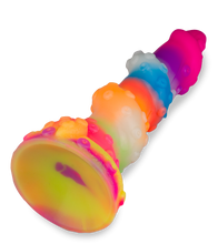 Load image into Gallery viewer, Phosphoreszierender Tentakel-Dildo mit Saugnapf Cthulhu