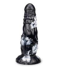 Load image into Gallery viewer, Saugnapf-Dildo Drache in Ketten 21 cm