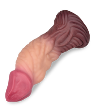 Load image into Gallery viewer, Saugnapf-Dildo mit XL-Aderung 18,5 cm