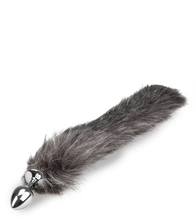 Load image into Gallery viewer, Schwanz-Buttplug mit grauem Wolfschwanz