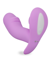 Load image into Gallery viewer, Vibrating Panty mit Dreifachstimulation und Heizfunktion July